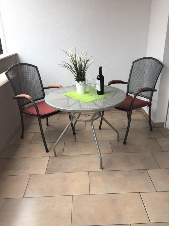 Apartmani Orhideja Rab Town Ngoại thất bức ảnh