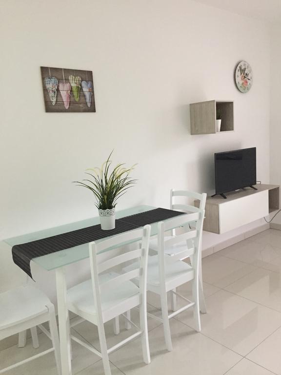 Apartmani Orhideja Rab Town Ngoại thất bức ảnh