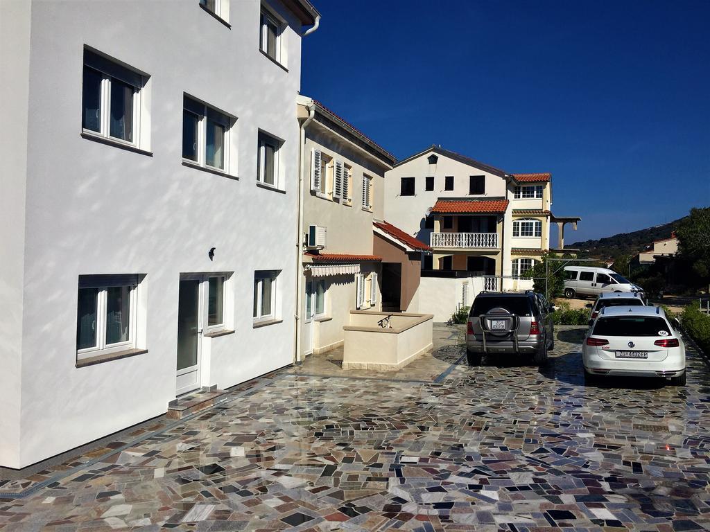 Apartmani Orhideja Rab Town Phòng bức ảnh